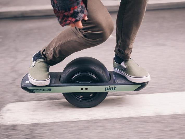 【中古・美品】Onewheel Pint 電動スケートボード（Slate/黒） Onewheel Pint – American Iron Cycles